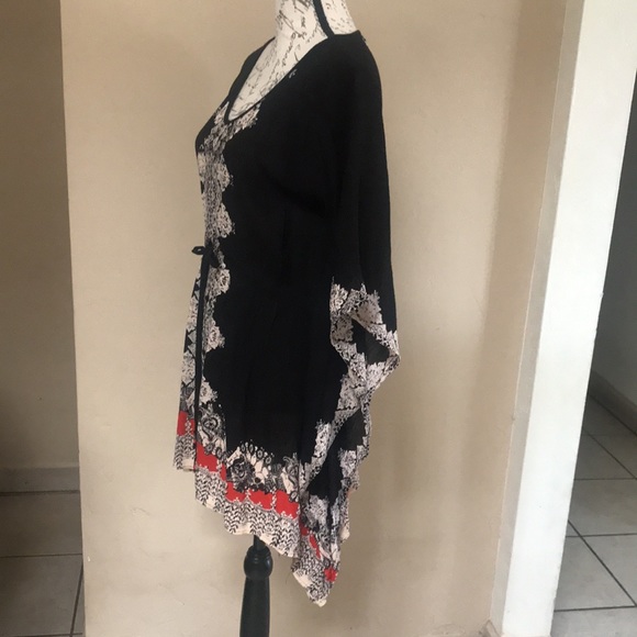 ANGIE Women’s Black/Red/Beige Casual Dress.  Size Medium - Picture 3 of 6